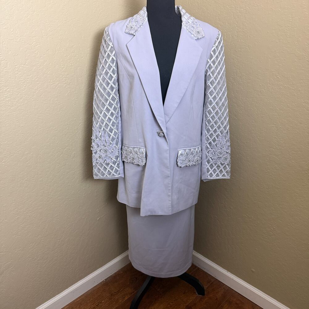 BMI Studio Women’s 2 Pc Skirt Suit Purple Embellished Jacket Size 14